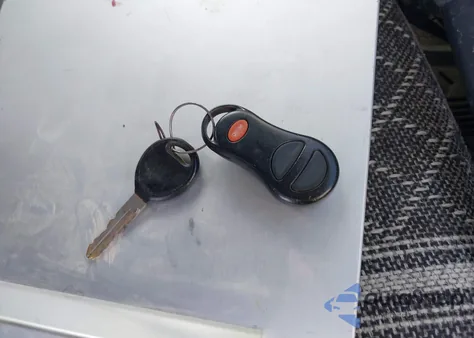 2004 Dodge Dakota Slt from USA, damaged, VIN 1D7HL48N94S657302